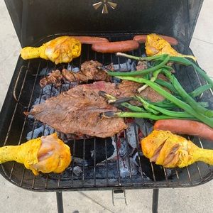 Meet your Posher, Cesar